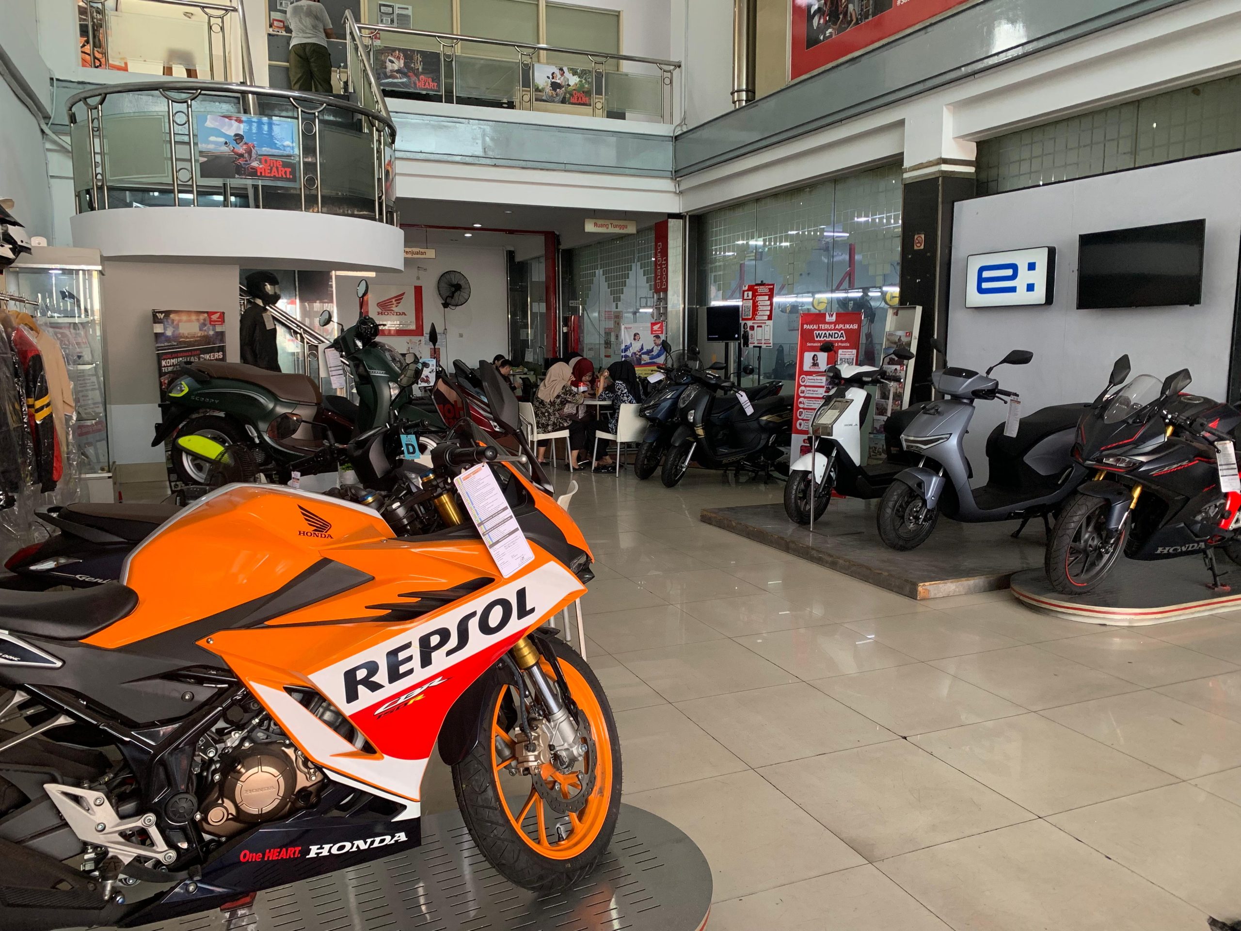 fasilitas-dealer-jakarta-2