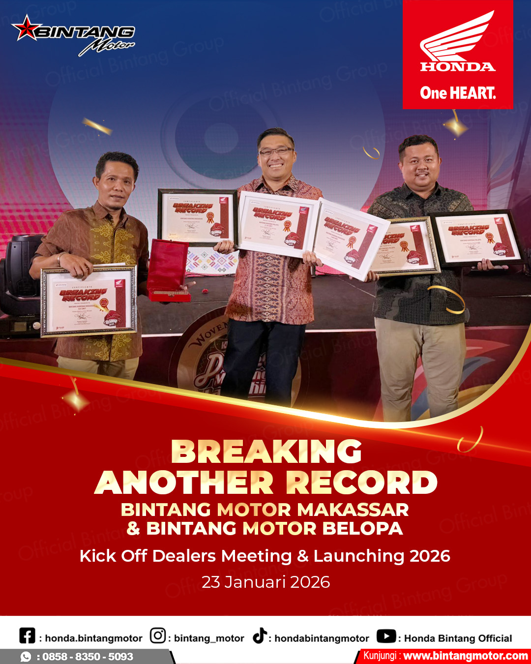 Tim Bintang Motor Makassar dan Belopa menerima penghargaan Breaking Another Record pada Kick Off Dealers Meeting Honda 2026