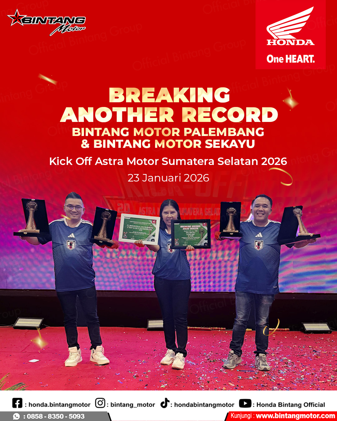 Tim Bintang Motor Palembang dan Sekayu menerima penghargaan Breaking Another Record pada Kick Off Dealers Meeting Honda 2026